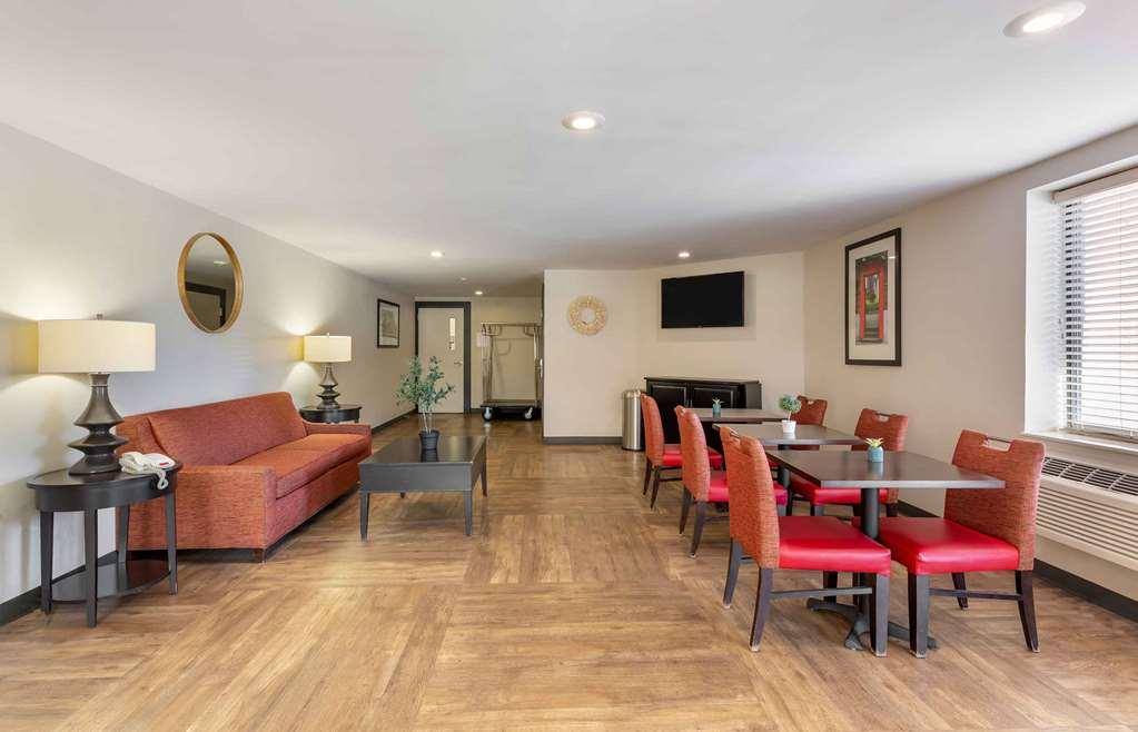 Extended Stay America Suites - Cleveland - Мидлберг-Хайтс Интерьер фото