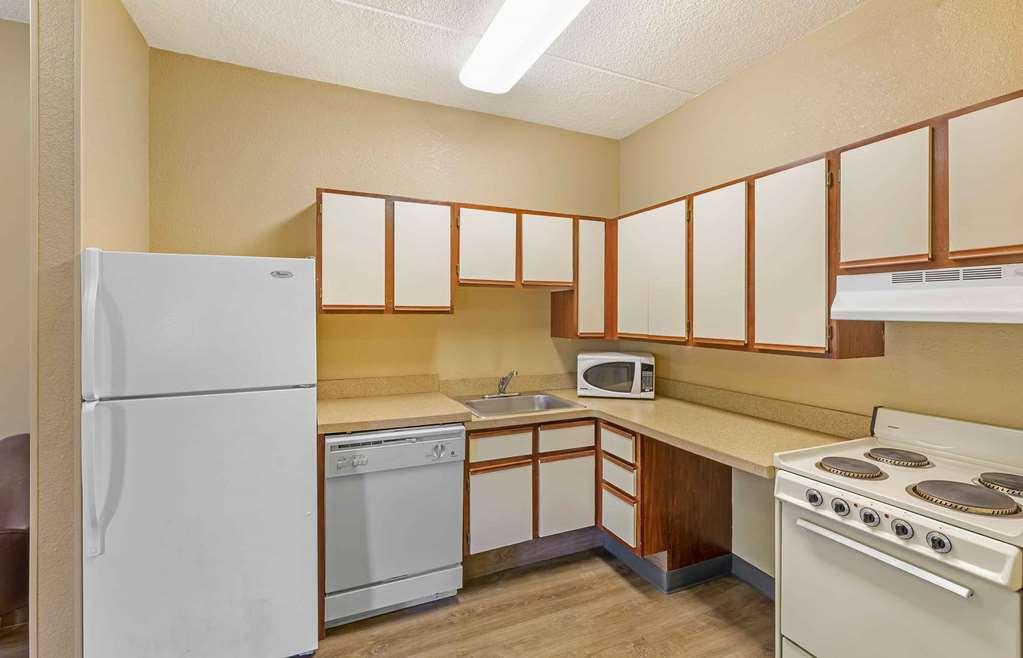 Extended Stay America Suites - Cleveland - Мидлберг-Хайтс Номер фото